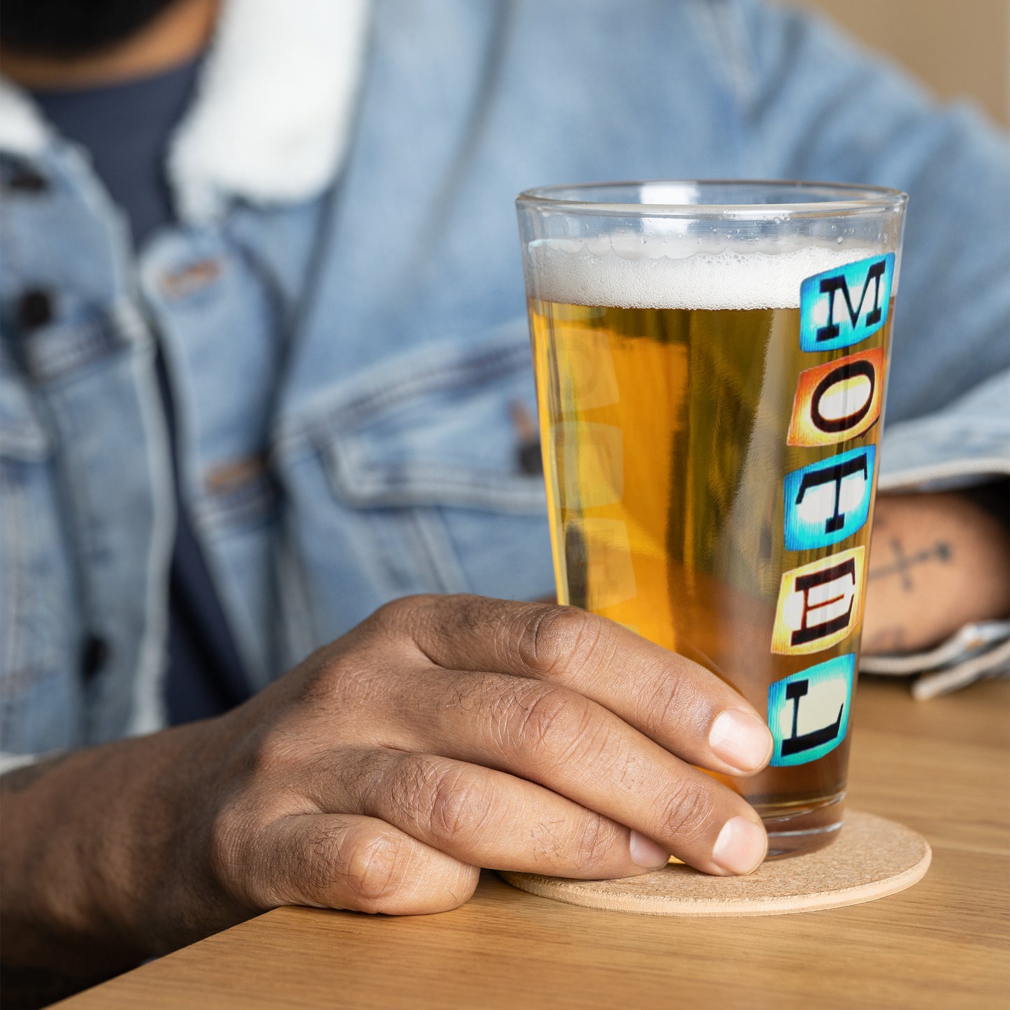 Retro MOTEL Sign 16 oz. Shaker pint glass